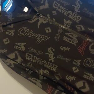 Brand new, never worn. Chicago White Sox Zipper onesie.  Sz XL